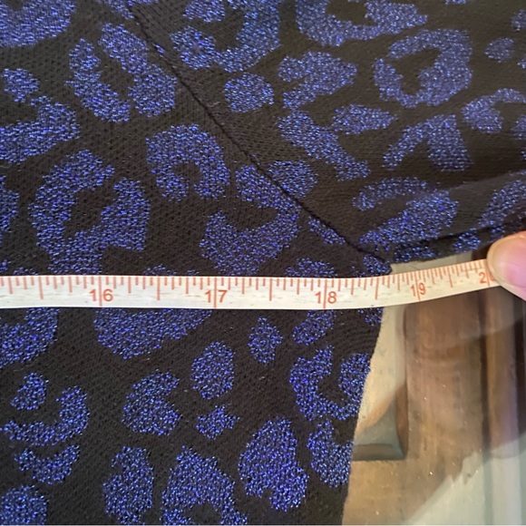 Banana Republic Metallic Leopard Sweater - Picture 9 of 9